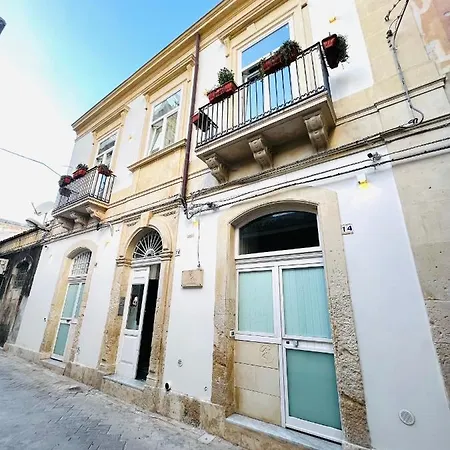 Hotiday Siracusa A'storia סירקוזה