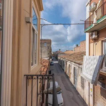 Lägenhetshotell Hotiday Siracusa A'storia 3*