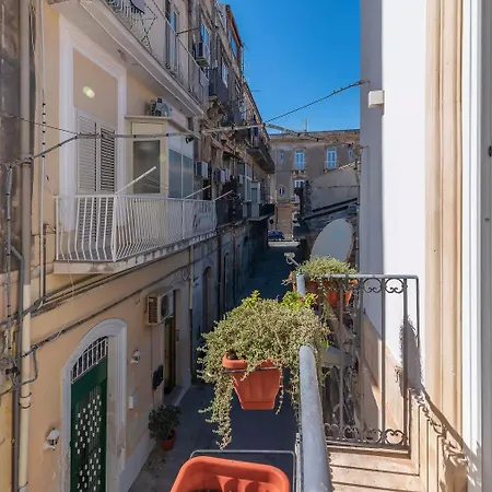 Hotiday Siracusa A'storia 3* Syrakus