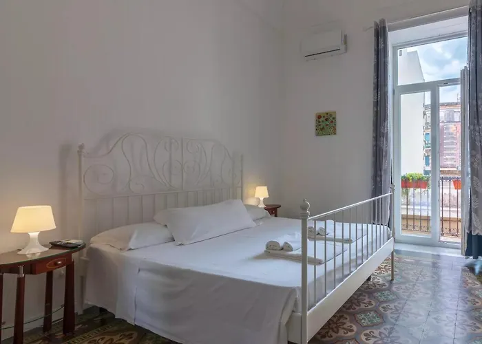 Hotiday Siracusa A'storia 아파트호텔 3*