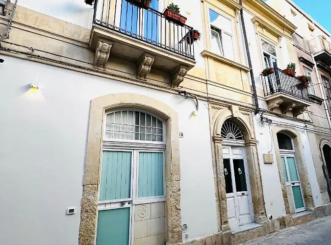 Aparthotel Hotiday Siracusa A'storia 3*